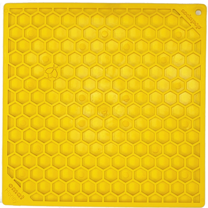 SodaPup Honeycomb Lick Mat