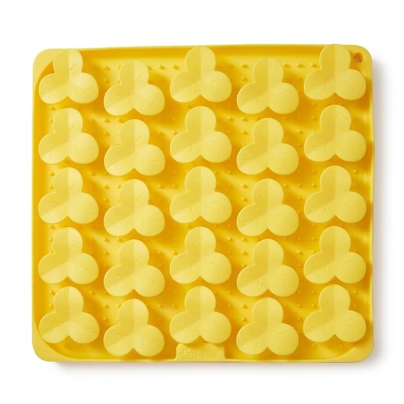 Pet Future Silicone Puzzle Feeder Lick Mat with Suction Cups