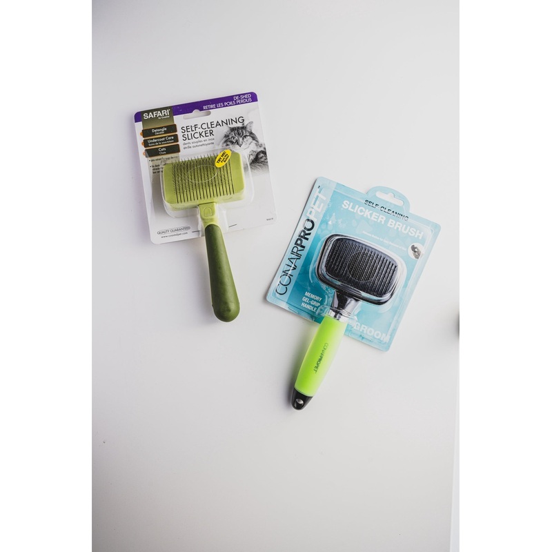 Conairpro - Self-Cleaning Brush for Dogs