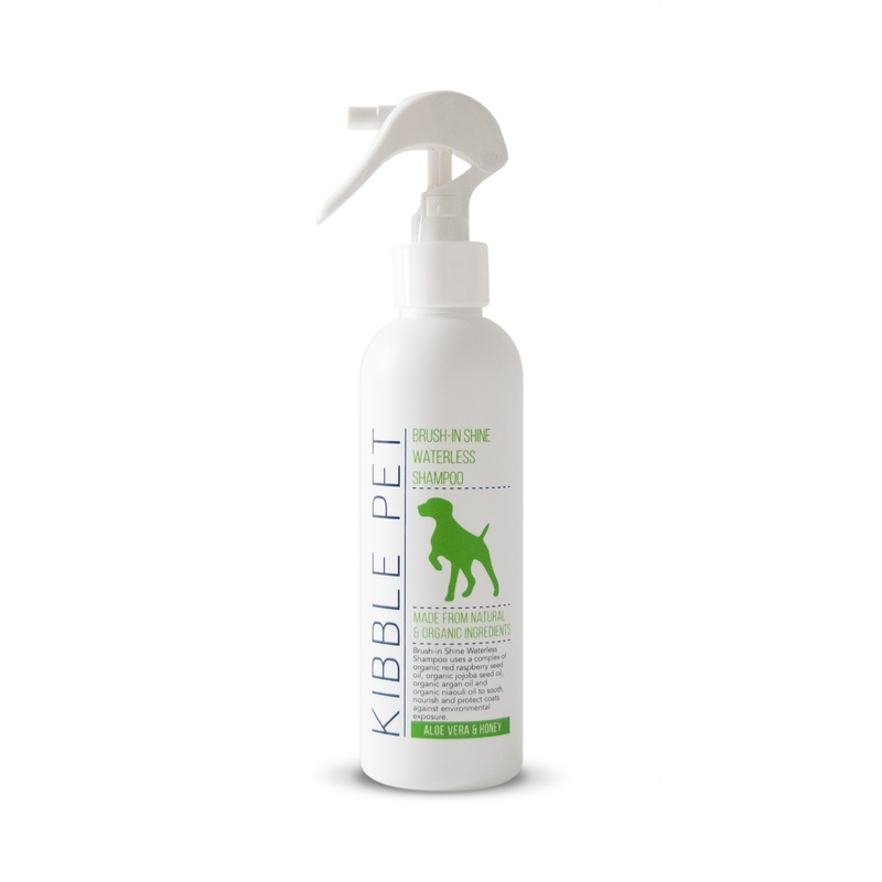 kibble - Aloe Vera & Honey - Waterless Shampoo - Leave In Brush in Shine