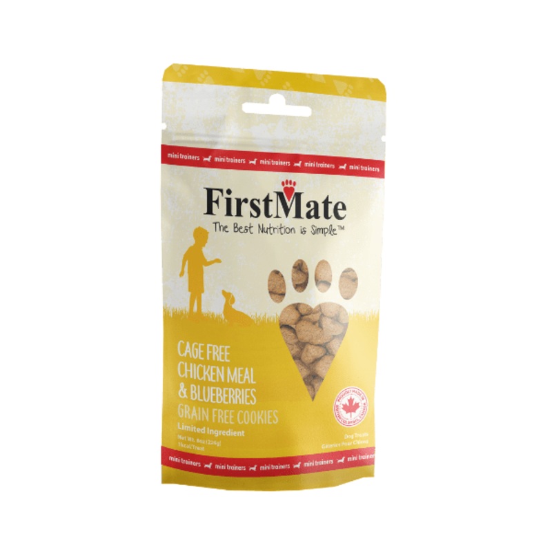 FirstMate Cage Free Chicken & Blueberries Mini Trainer Treats 8oz
