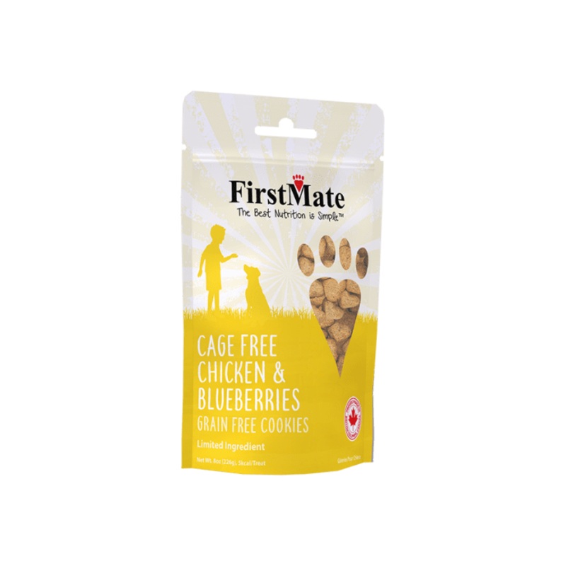 FirstMate Cage Free Chicken & Blueberries Treats 8oz